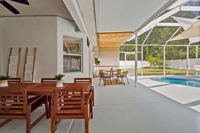 Building Photo - 67 Kashmir Trail