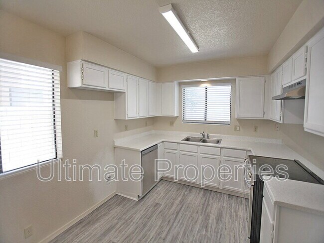 Building Photo - 4645 N 99th Dr