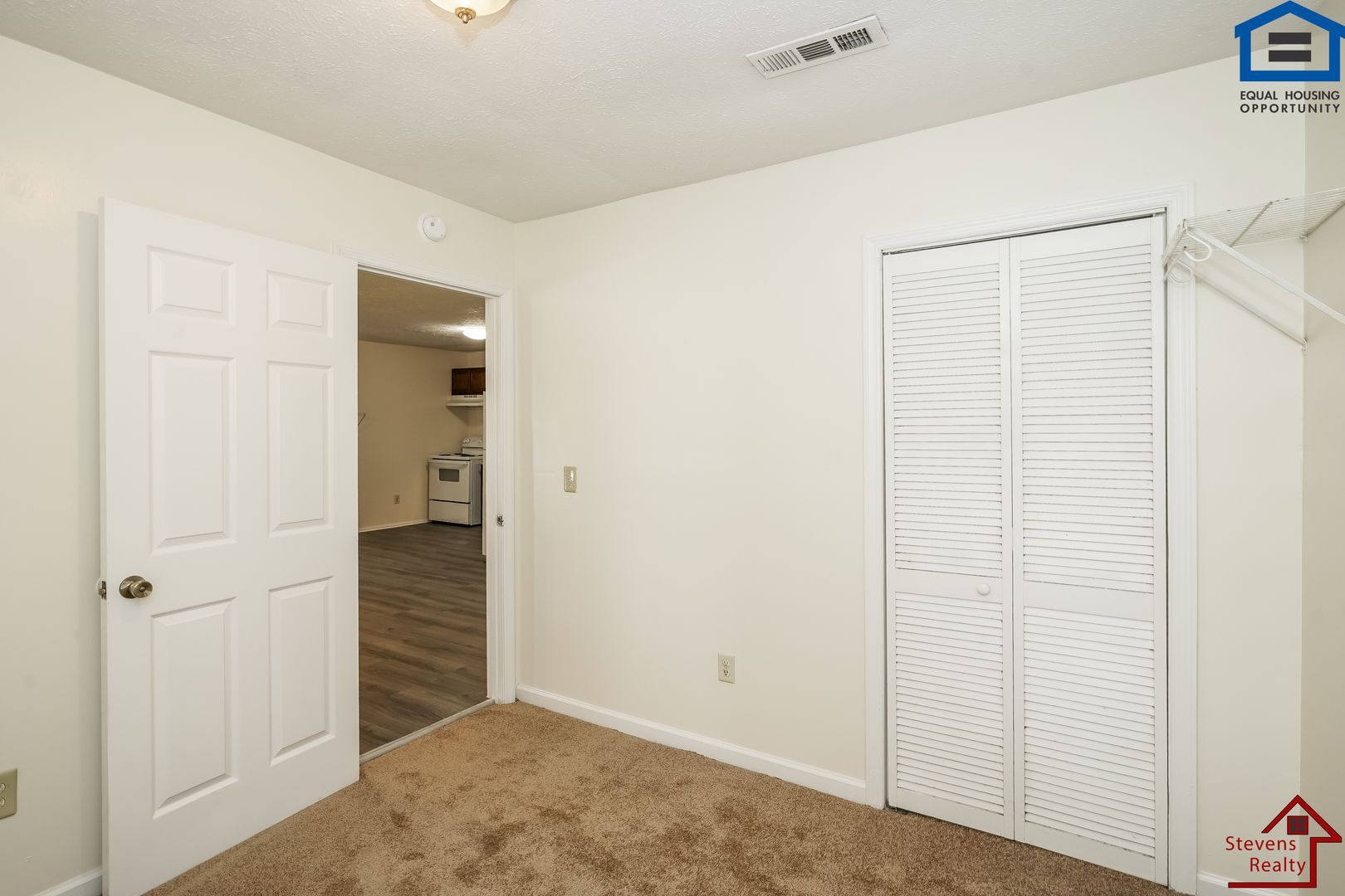 Building Photo - 174 Bybee Woods Dr