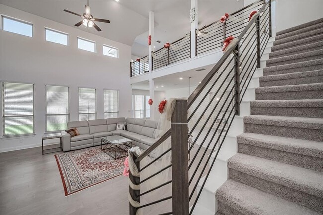 Building Photo - 3049 Sage Ranch Dr