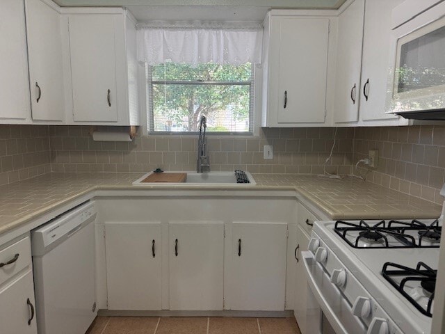 Building Photo - 3411 Hickory Hollow Rd