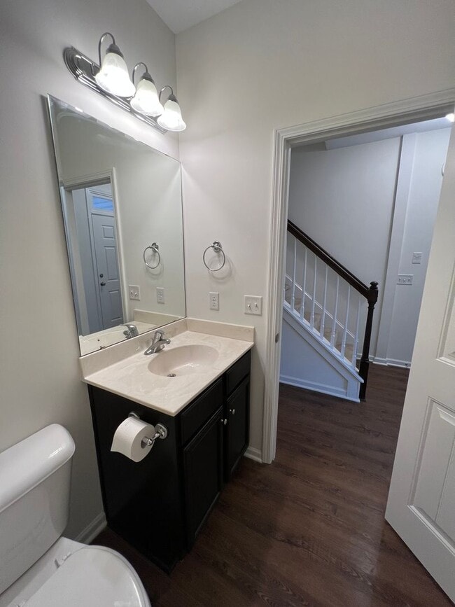 Building Photo - SAYLOR'S WATCH - 3 Bedroom Townhome in Monkey Junction/South Wilmington!