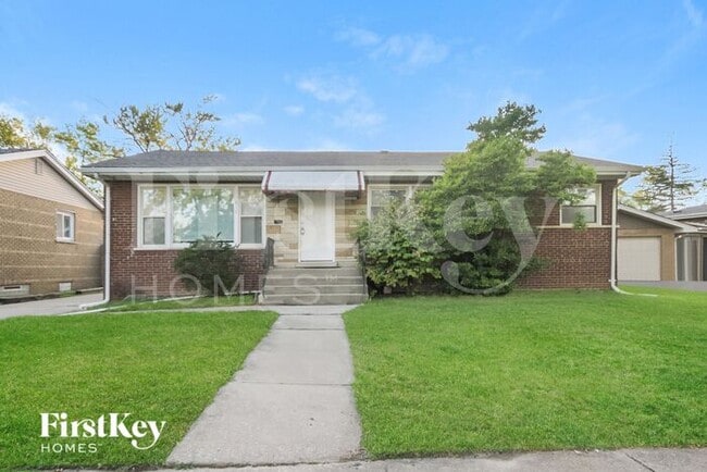 810 North Maple Drive - 810 N Maple Dr Chicago Heights IL 60411 ...