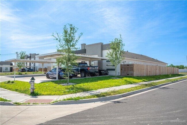 Building Photo - 12509 N 40th St