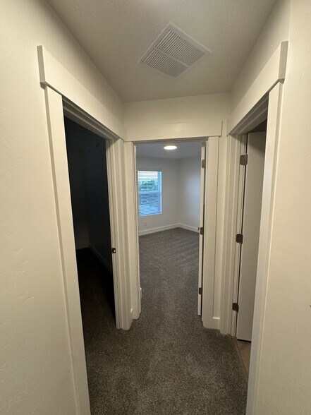 Building Photo - 1762 W 220 S