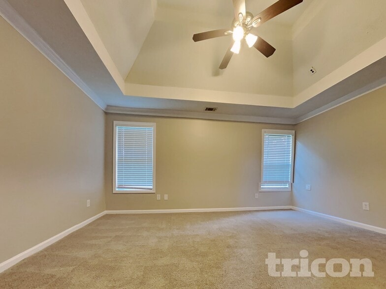 Building Photo - 477 Rosewood Cir