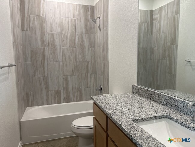 Building Photo - 3809 Hackberry Dr