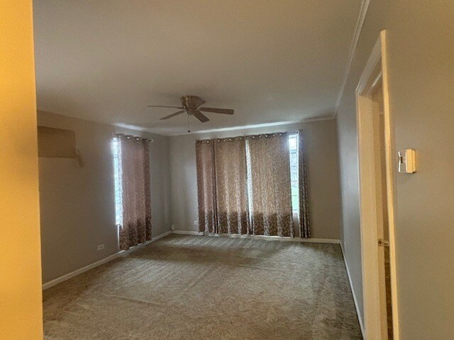 Building Photo - 2223 Hawthorne Rd