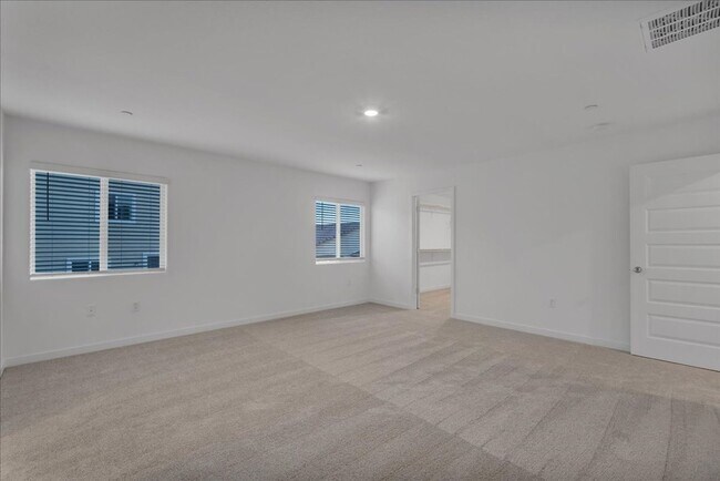 Building Photo - 12658 Rosefinch Wy