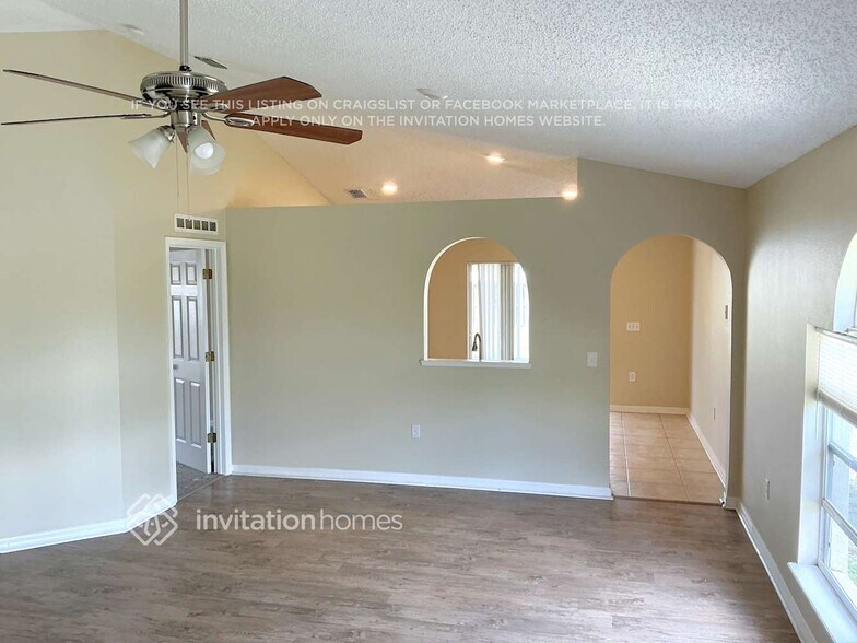 Building Photo - 10720 Opus Dr