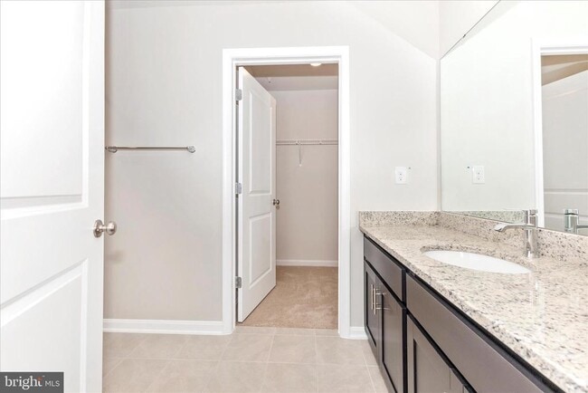 Building Photo - 461 Hanson St