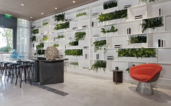 Building Photo - 45 SW 9th St