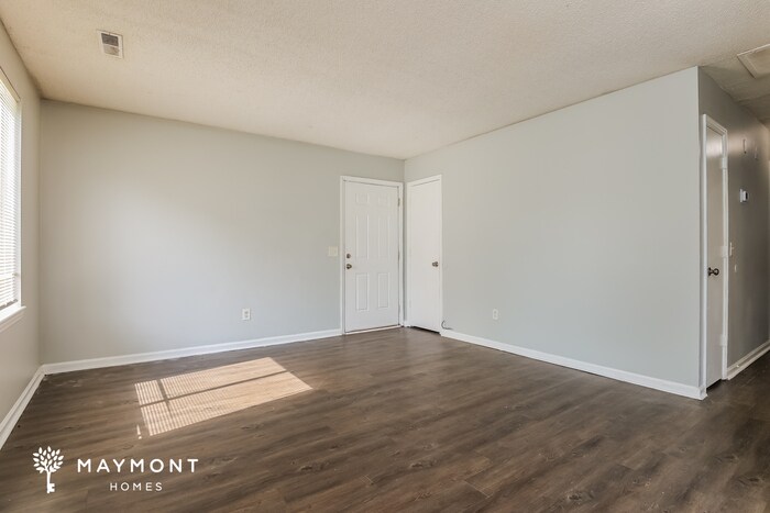 Building Photo - 44 Elmwood Pl