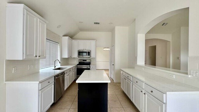 Building Photo - 7510 Golden Thistle Ln