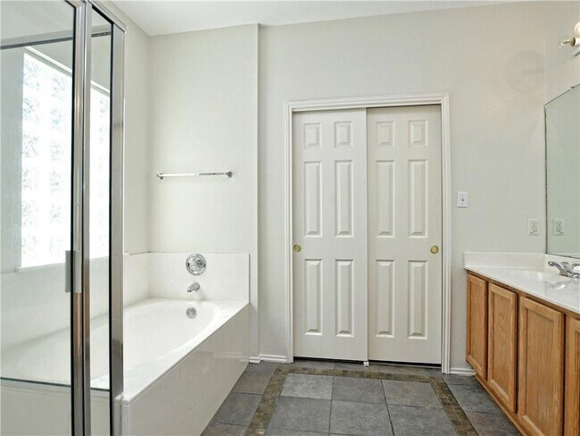 Building Photo - 1117 Rawhide Trail