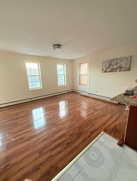 Building Photo - 71 Windom Ave