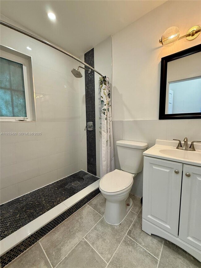 Building Photo - 1538 Jefferson Ave