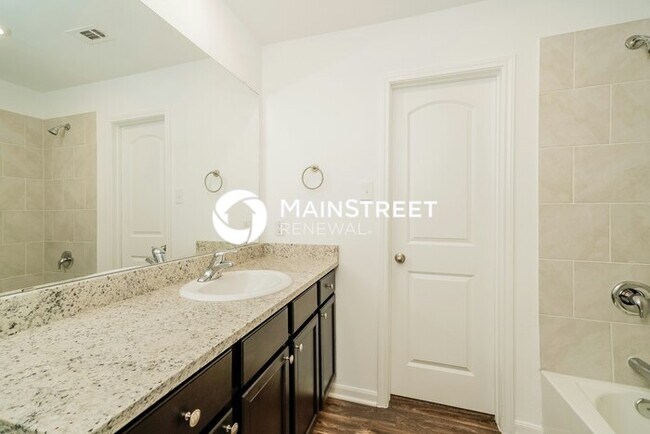 Building Photo - 3 Bedroom Pet-Friendly Home in New Braunfe...