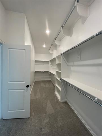 Building Photo - 516 Parkside Dr