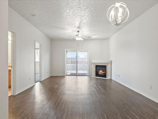 Building Photo - 9604 Mia Ln