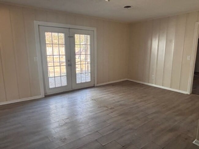 Building Photo - 1934 Catalina Dr