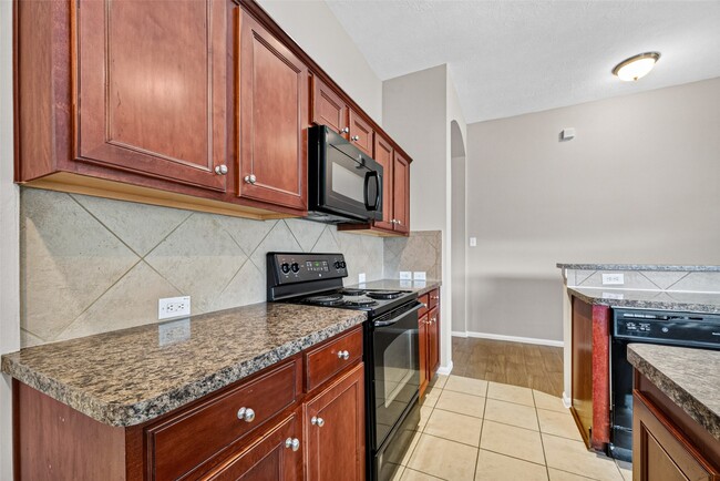 Building Photo - 16007 Hidden Manor Dr