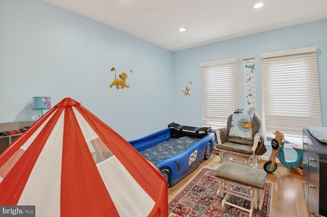 Building Photo - 7511 Bradley Blvd