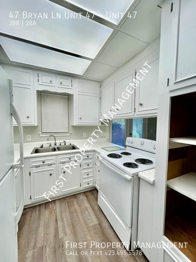 Building Photo - Rossville 2Bed/2Bath Apartment: Central AC