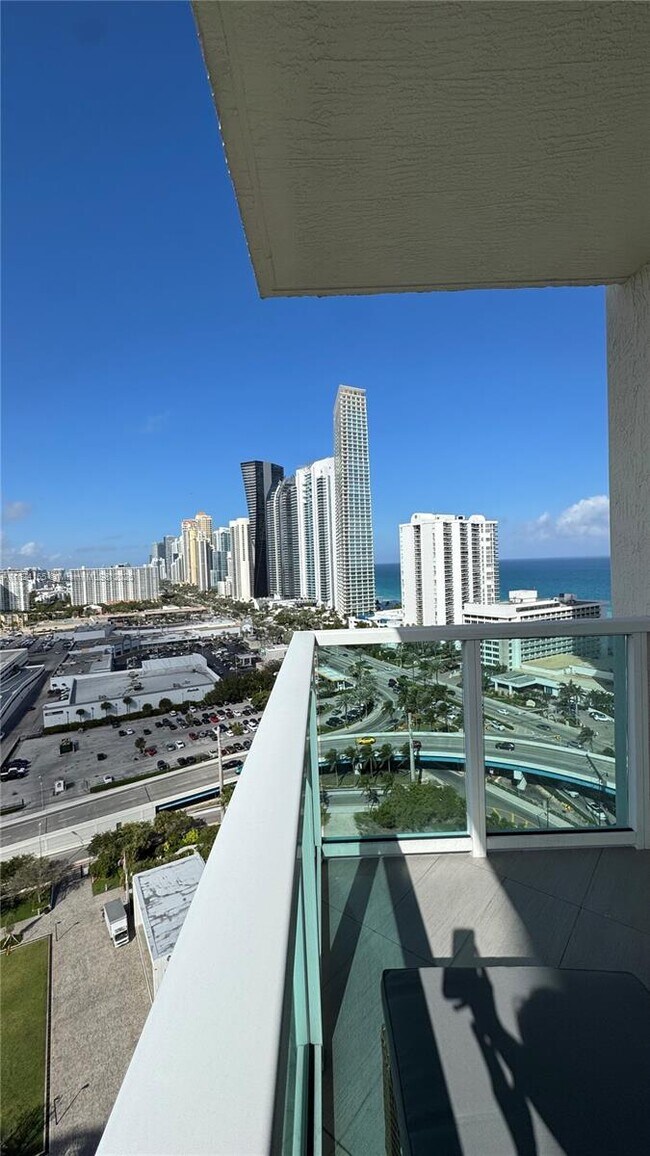 Building Photo - 150 Sunny Isles Blvd