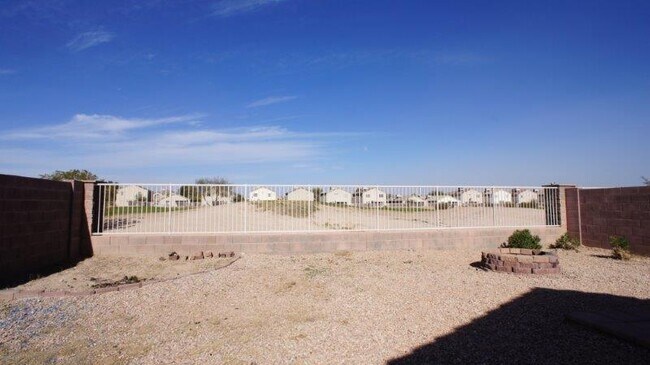 Building Photo - 6614 E Lush Vista View