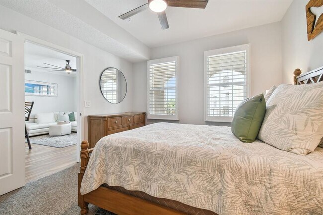 Building Photo - 501 Knights Run Ave