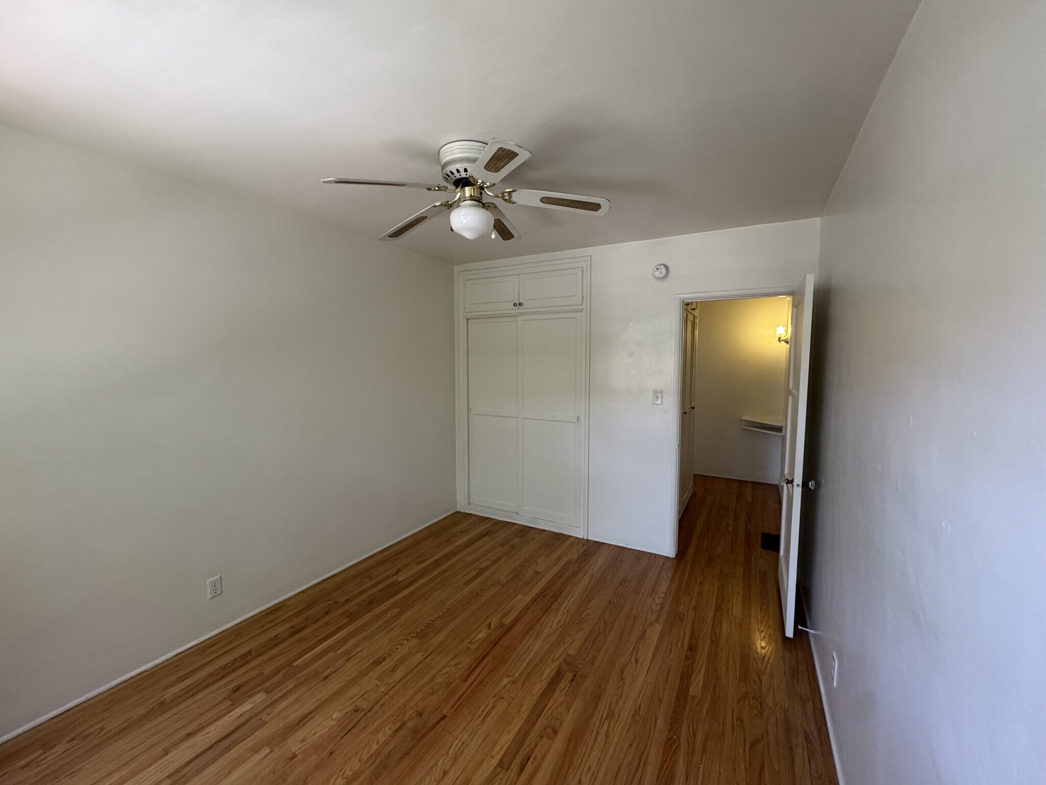 Building Photo - 11653 Magnolia Blvd