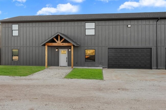 Building Photo - 26216 N 2960 Rd