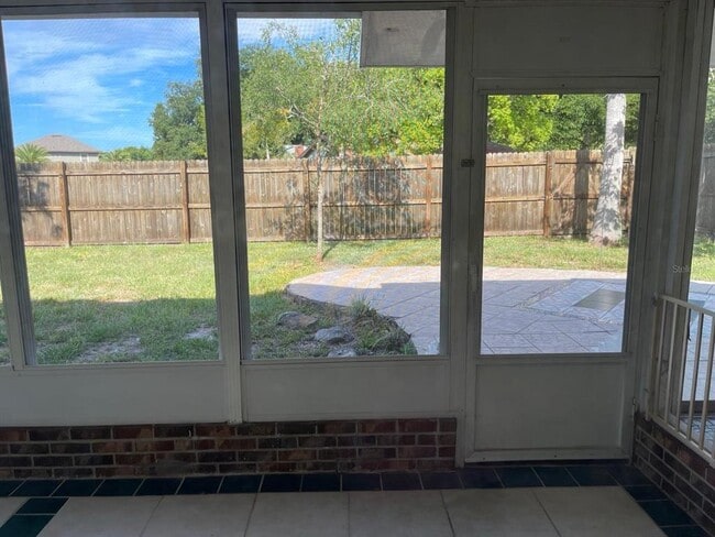 Building Photo - 1392 San Diego Ct