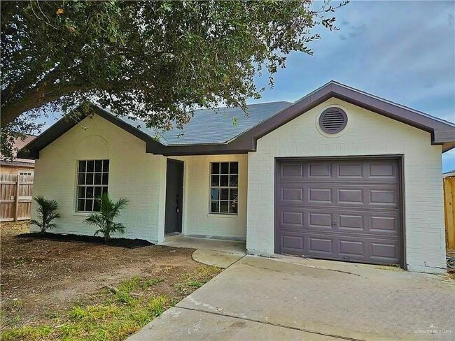 Primary Photo - 3018 Brenda St