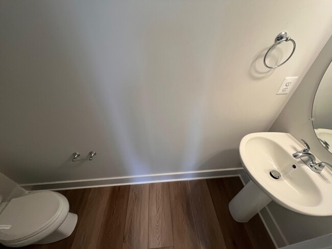 Building Photo - 9438 Alquist St, Glen Allen, VA, 23060