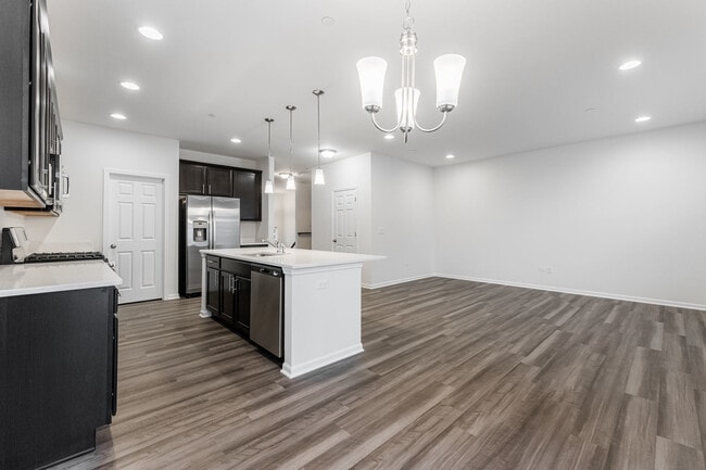 Building Photo - 1985 Kingsley Cir