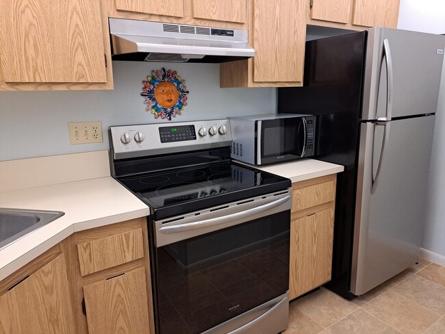 Building Photo - 6531 SE Federal Hwy