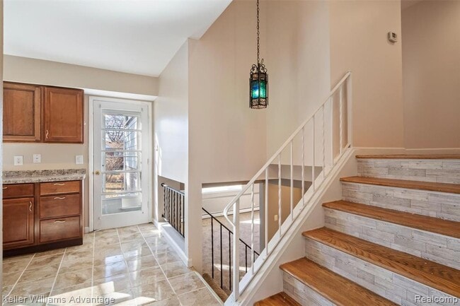 Building Photo - 14377 Cranston St