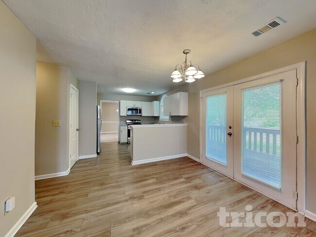 Building Photo - 3270 Summit Pl Dr