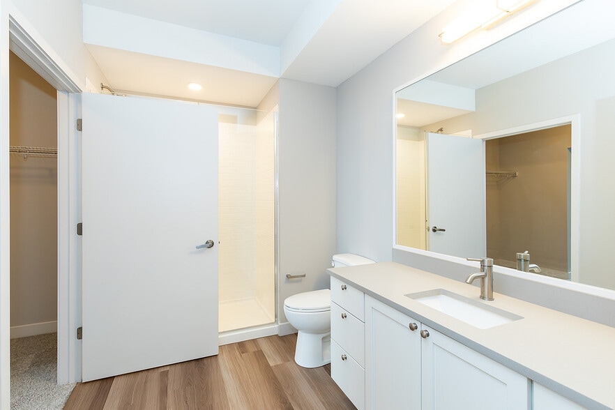 Penthouse Unit - The Dexter