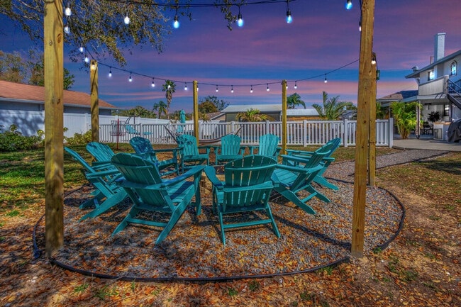 Building Photo - 1679 Tampa Rd