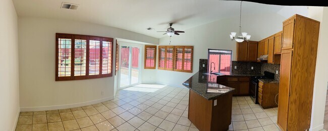 Building Photo - 24555 Camino Meridiana