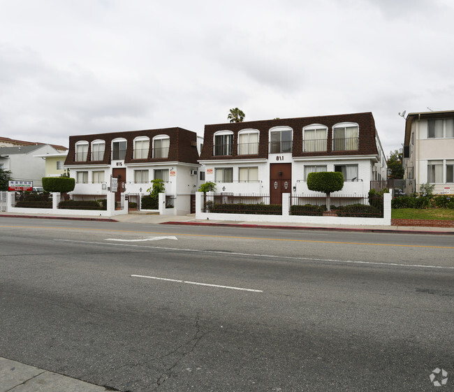 811 - Crenshaw Wilshire Apartments