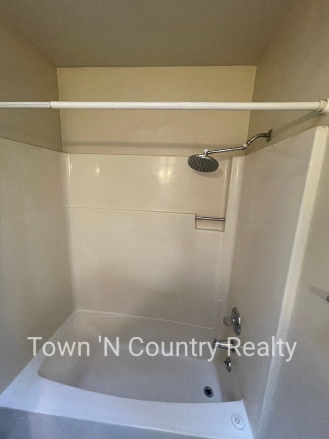 Building Photo - Charming 3-Bedroom Home in Carmel Valley –...