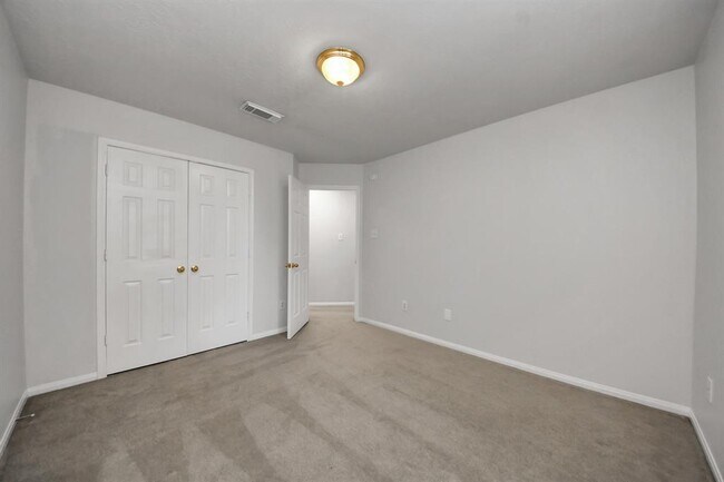 Building Photo - 21106 Brookrock Cir