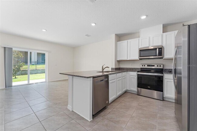 Building Photo - 1508 Lumber Ave