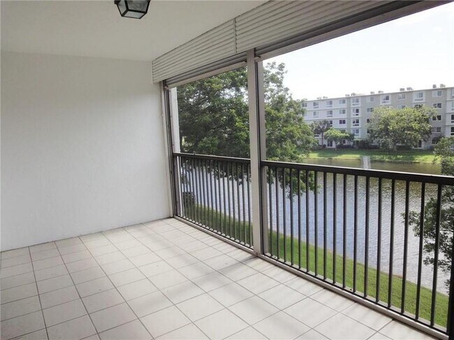 Building Photo - 2213 Cypress Island Dr