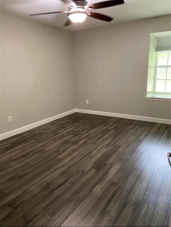 Building Photo - 10301 Briar Forest Dr