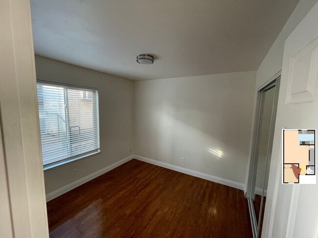 Building Photo - Fair Oaks Townhouse